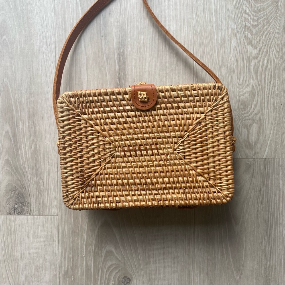Woven Rattan Wicker Straw Crossbody Basket Purse Gem